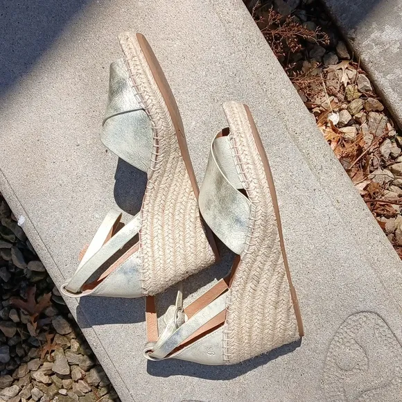 GENTLE SOULS - KENNETH COLE LEATHER Espadrille Wedge Sandal size 9