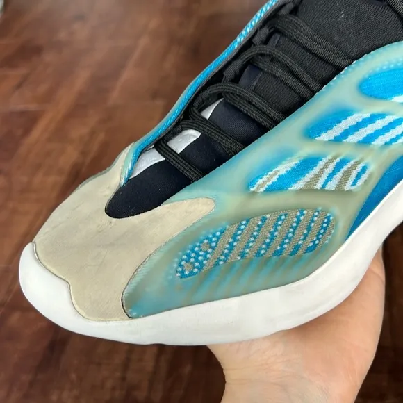 Gently used YEEZY Adidas 700 V3 Arzareth blue and black sneakers futuristic 11
