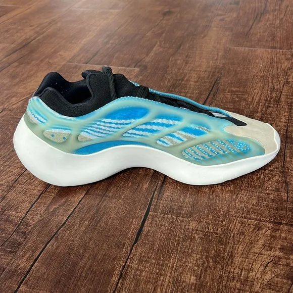 Gently used YEEZY Adidas 700 V3 Arzareth blue and black sneakers futuristic 11