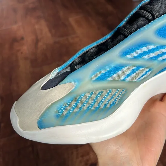 Gently used YEEZY Adidas 700 V3 Arzareth blue and black sneakers futuristic 11