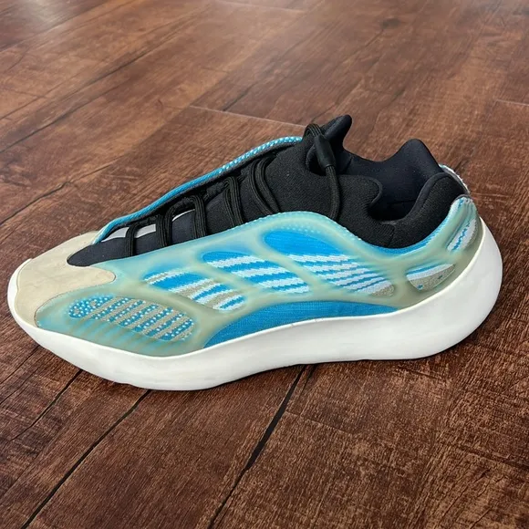 Gently used YEEZY Adidas 700 V3 Arzareth blue and black sneakers futuristic 11