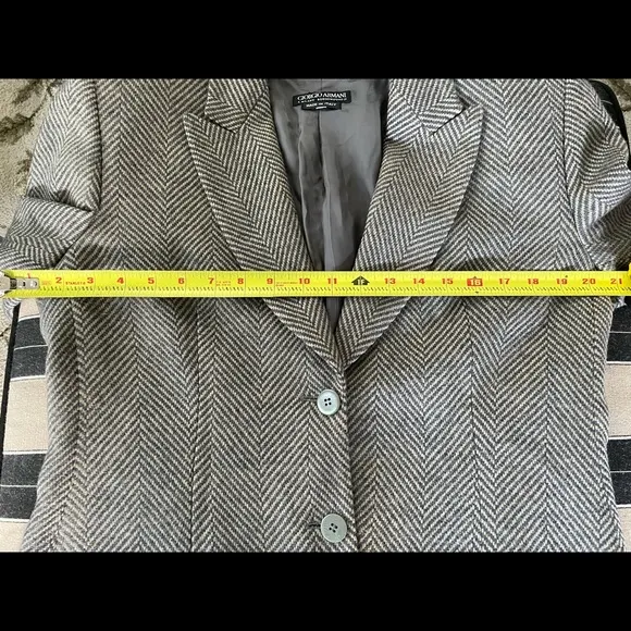 GIORGIO ARMANI Tweed jacket ladies large