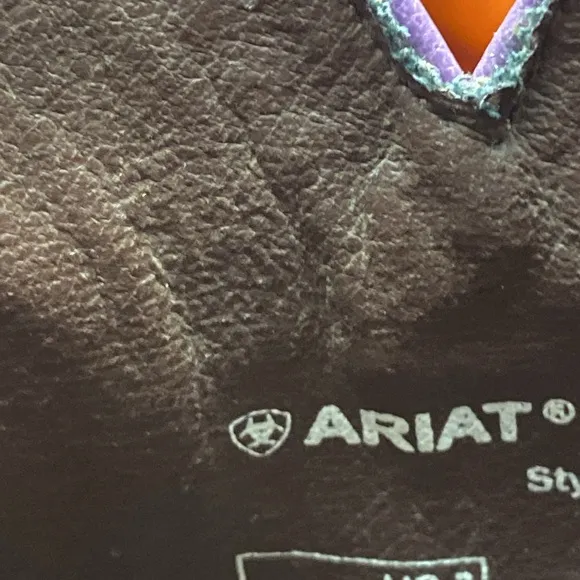 Girls Ariat Boots SZ 3