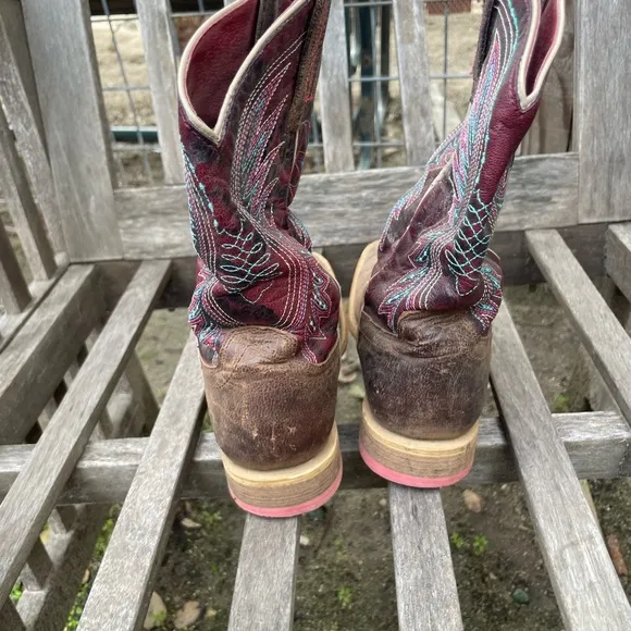 Girl’s Ariat Western Cowboy Cowgirl boots size 1