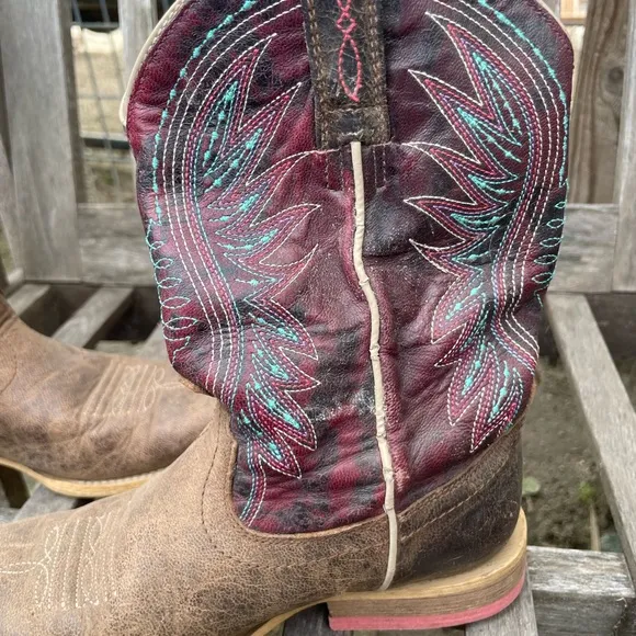 Girl’s Ariat Western Cowboy Cowgirl boots size 1
