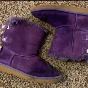 Girls Ugg Boots Size 13