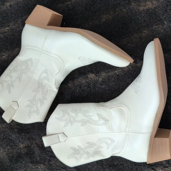 Girls white cowgirl boot