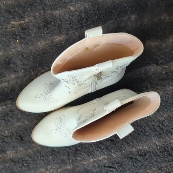 Girls white cowgirl boot