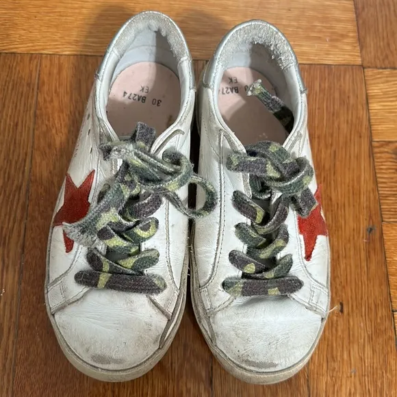 Golden goose kids low top camouflage lace sneakers size 30
