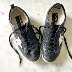 GOLDEN GOOSE Super-Star Black with White Star, Low Top Sneakers, Size 38