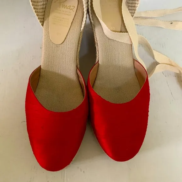 Gorgeous red silk espadrilles tie-up wedges Sandals shoes US size 10