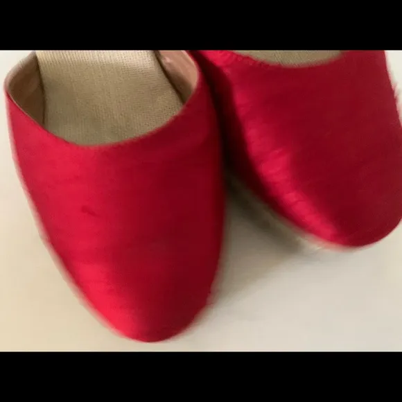 Gorgeous red silk espadrilles tie-up wedges Sandals shoes US size 10