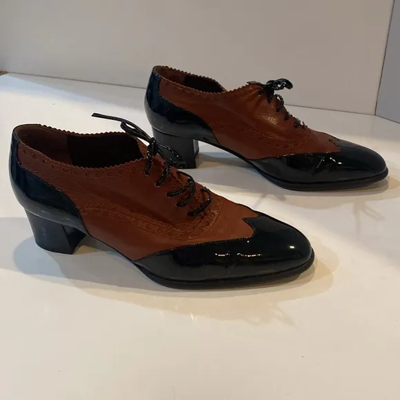 Granny Shoes: Black Patent Leather, Brown Leather Wing Tip Oxfords Italy 39 VGUC