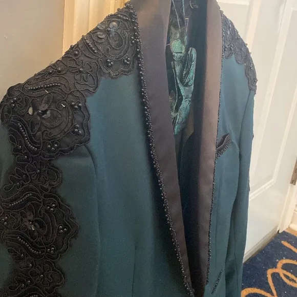 Green and Black luxury prom suit
