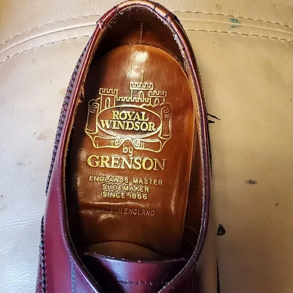 Grenson 9.5-D US Red Mens Wingtip Oxford Dress Shoes
