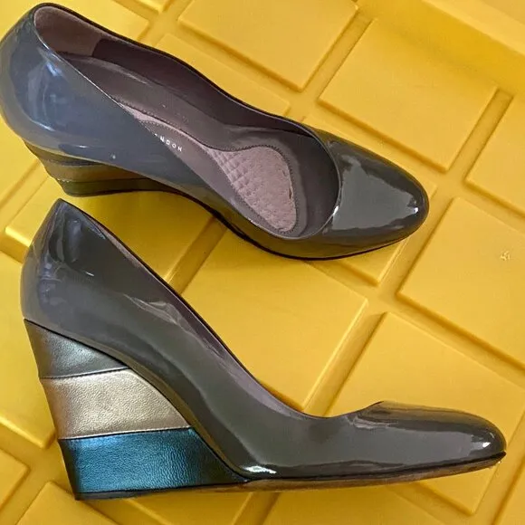 Grey Anya Hindmarch London Whimsical Patent Leather Pumps Wedge Shoes  E…