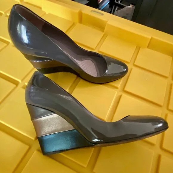 Grey Anya Hindmarch London Whimsical Patent Leather Pumps Wedge Shoes  E…