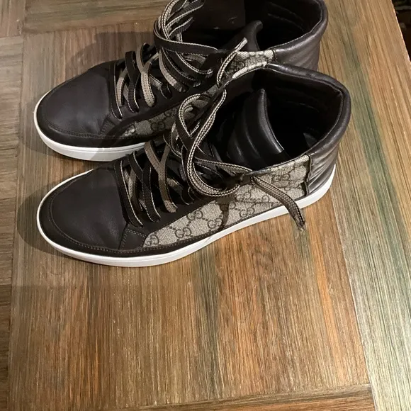 Gucci Men's Black and Brown High-Top Sneakers