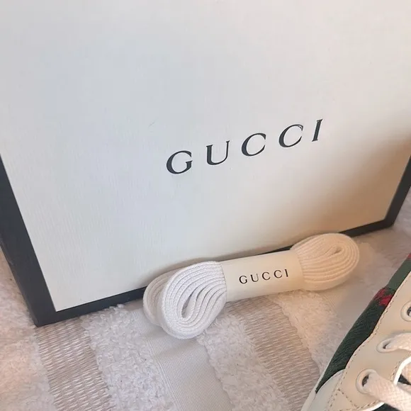 Gucci Men's Green and Red Sneakers