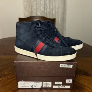 Gucci Men's Navy and Red High-Top Sneakers