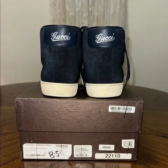 Gucci Men's Navy and Red High-Top Sneakers