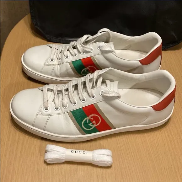 Gucci Men's White and Red Sneakers