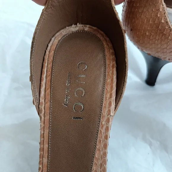 Gucci Sandal luxury  Snake Skin Ankle Strap Heels sz 8.5B