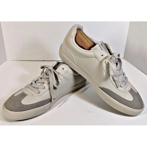 Guess Men's size 10.5 Beige Bazto Sneakers Gummy Designer Shoes New Rare!