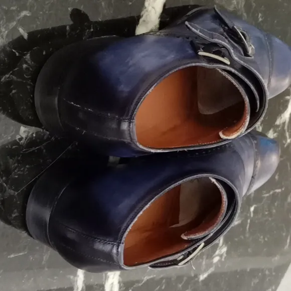 Handmade in Spain by Umber boutique, hand painted special dark blue and black