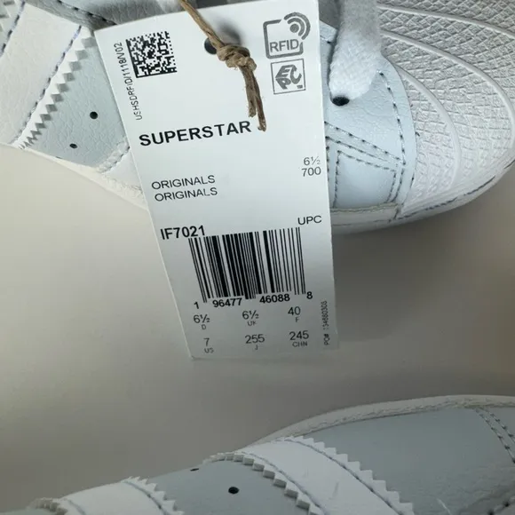 Hello Kitty Adidas Superstar J Embroidered Cloud Women’s Size 8 Sneakers Shoes
