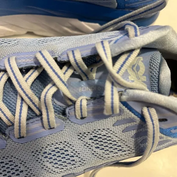 Hoka Bondi 6 Running Shoes