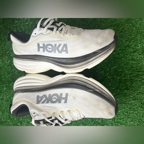 HOKA Men’s Bondi 8 White Running Shoes Size 11.5 D