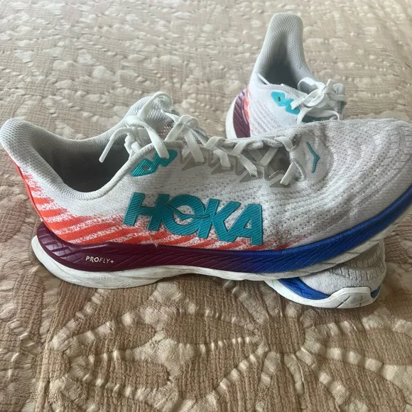 HOKA One One Mach 5 White and Blue Running Shoes