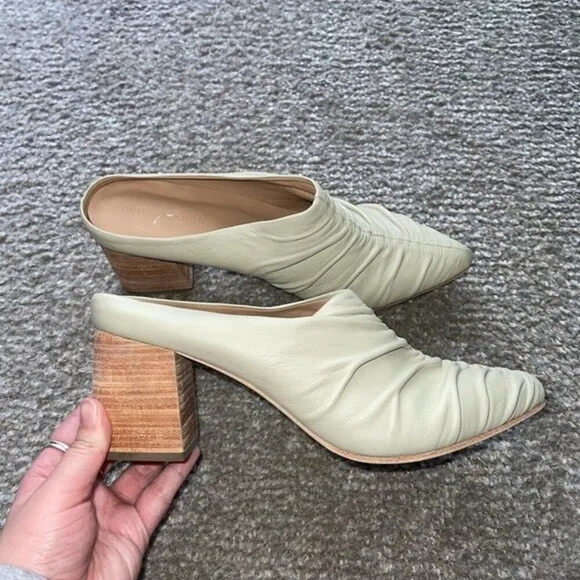 huma blanco laureana leather ruched heeled mules