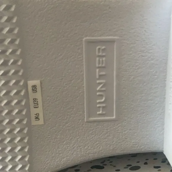 Hunter spelled rain boots