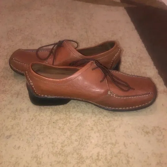 Hush puppies-brown lace up leather shoes