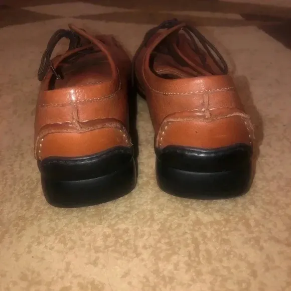 Hush puppies-brown lace up leather shoes