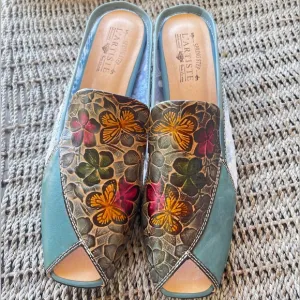 Imperfect floral mules multicolor peep-toe embroidered lace airy chunky heels
