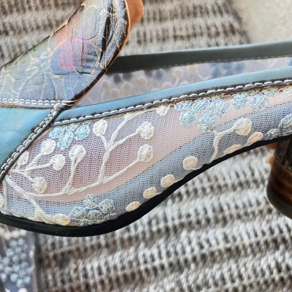 Imperfect floral mules multicolor peep-toe embroidered lace airy chunky heels