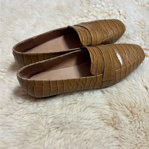 J Jill Brown Embossed Leather Loafers size 10
