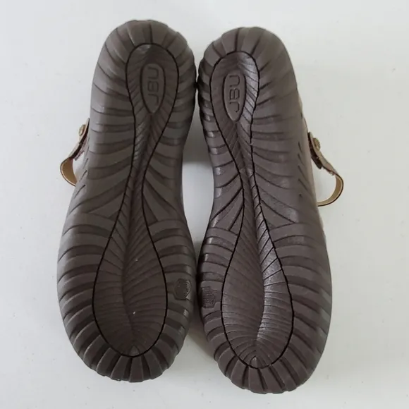 JBU Raven Mary Jane Shoes Size 12W Comfort Brown Round Toe Slip-on Office NEW