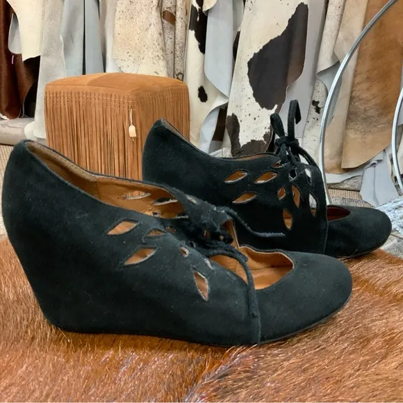 Jeffrey Campbell HAVANA LAST Black Suede Cut outs Wedge Shoes Women’s 6