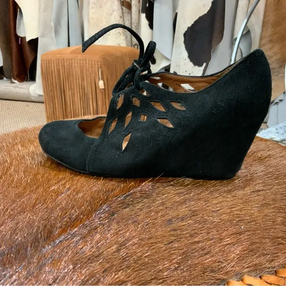 Jeffrey Campbell HAVANA LAST Black Suede Cut outs Wedge Shoes Women’s 6