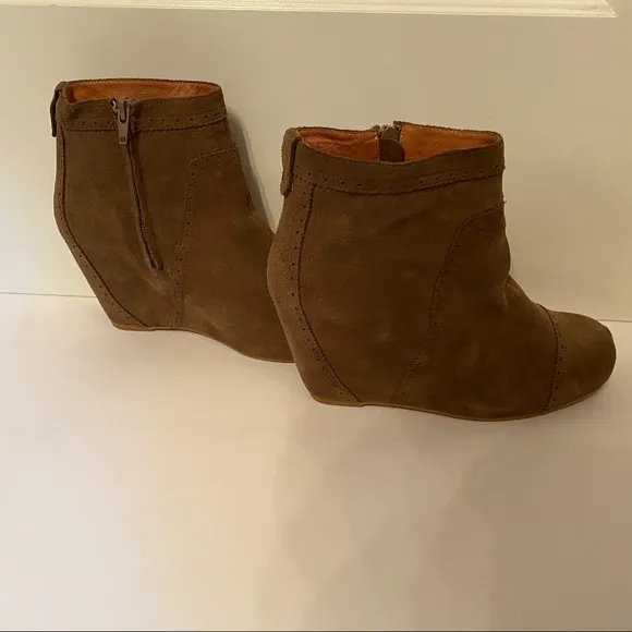 JEFFREY CAMPBELL SHOES BOOTS ANKLE BOOTIES BROWN SUEDE LEATHER WEDGE ZIP SIZE 8