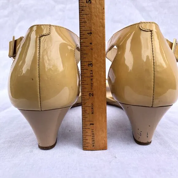 Jimmy Choo Shoes Tan Patent Leather T Strap Wedge Sandal Made in Italy Flawed 39