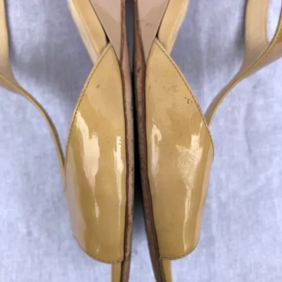Jimmy Choo Shoes Tan Patent Leather T Strap Wedge Sandal Made in Italy Flawed 39
