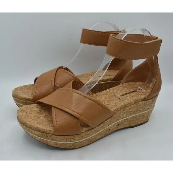 Johnston &amp; Murphy Womens Size 9.5 Gigi Cross Band Tan Leather Platform Sandals