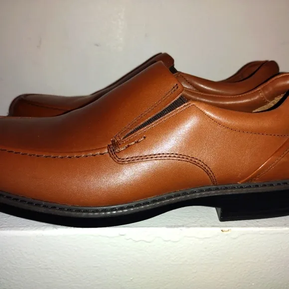 Johnston Murphy men's leather shoes  brand new size 10,