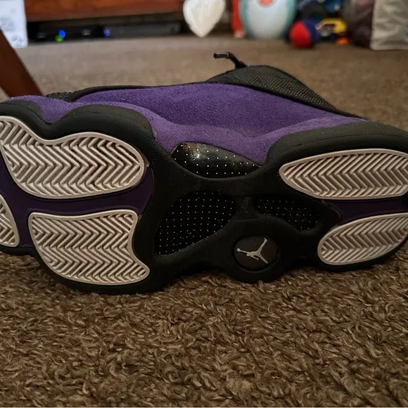 Jordan Family Lot- Men (9), and children (11)