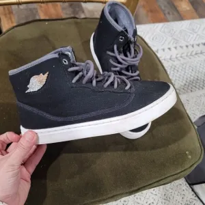 Jordan Jasmine Black High Top Sneaker Youth Sz 4Y Blk/White 768927 010